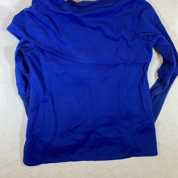 Beautiful brand new tulip wrap hoodie. - Picture 4 of 5